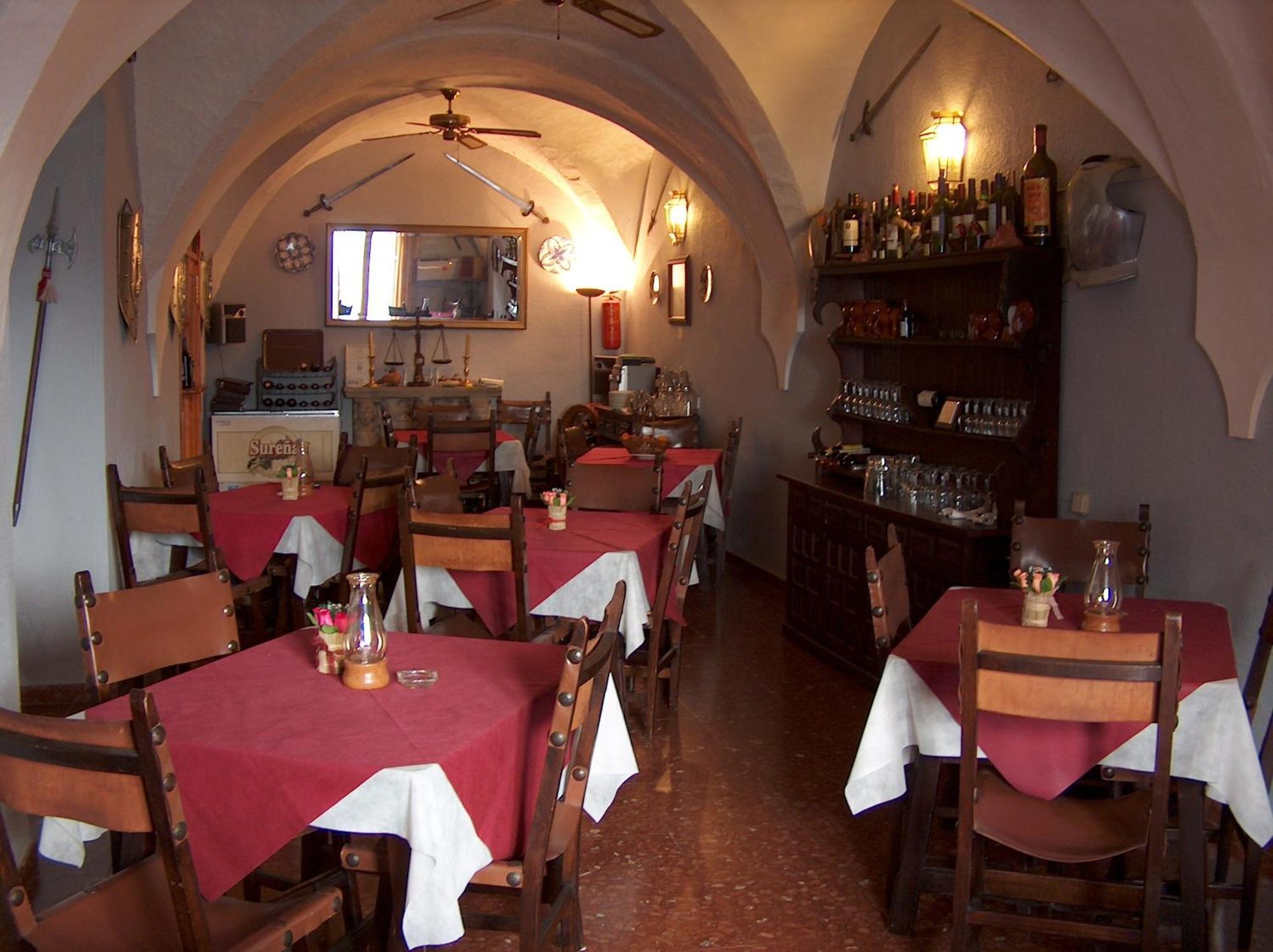 Hostal Rural Marques De Zahara Захара де ла Сиера Екстериор снимка