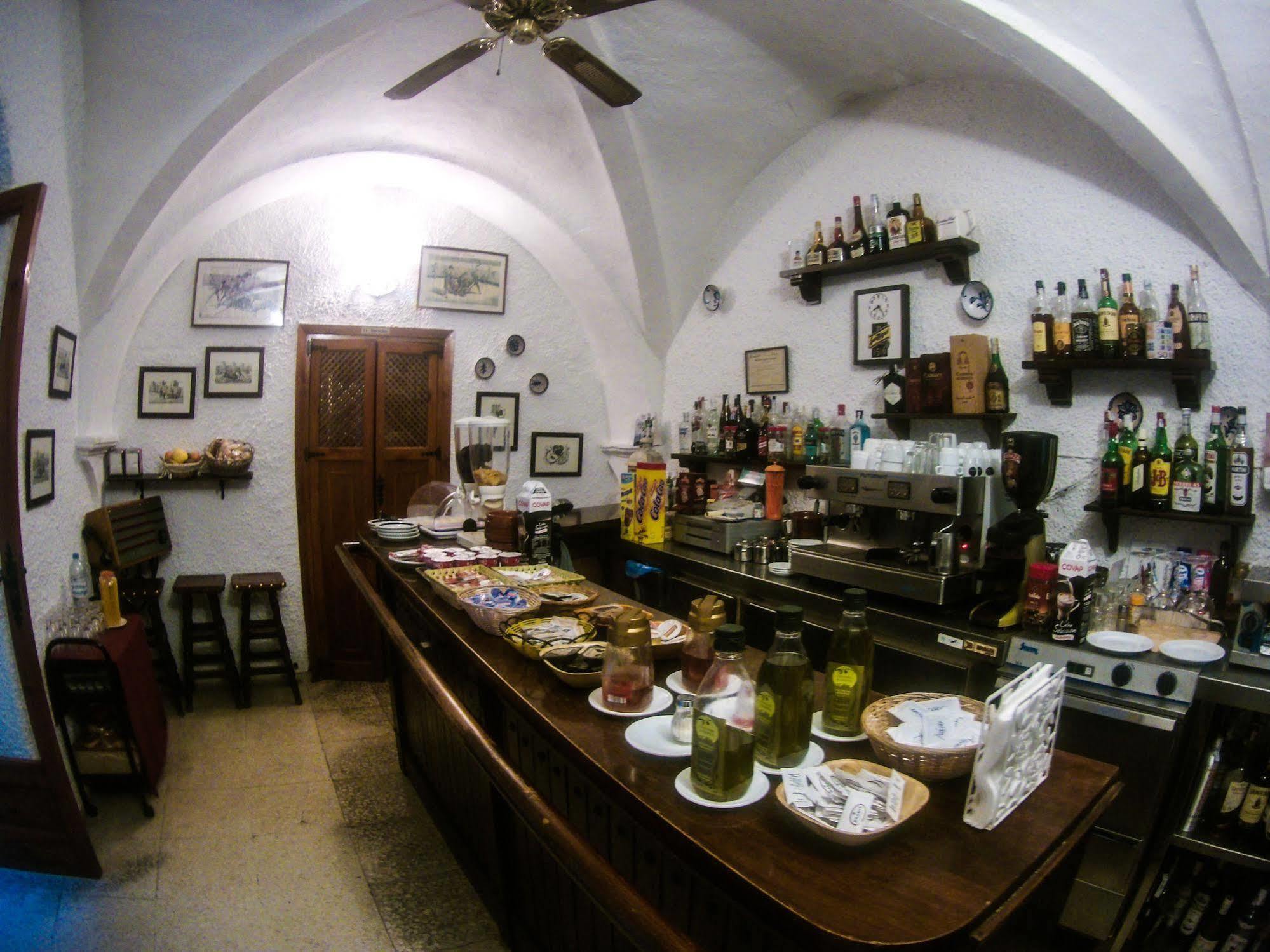 Hostal Rural Marques De Zahara Захара де ла Сиера Екстериор снимка
