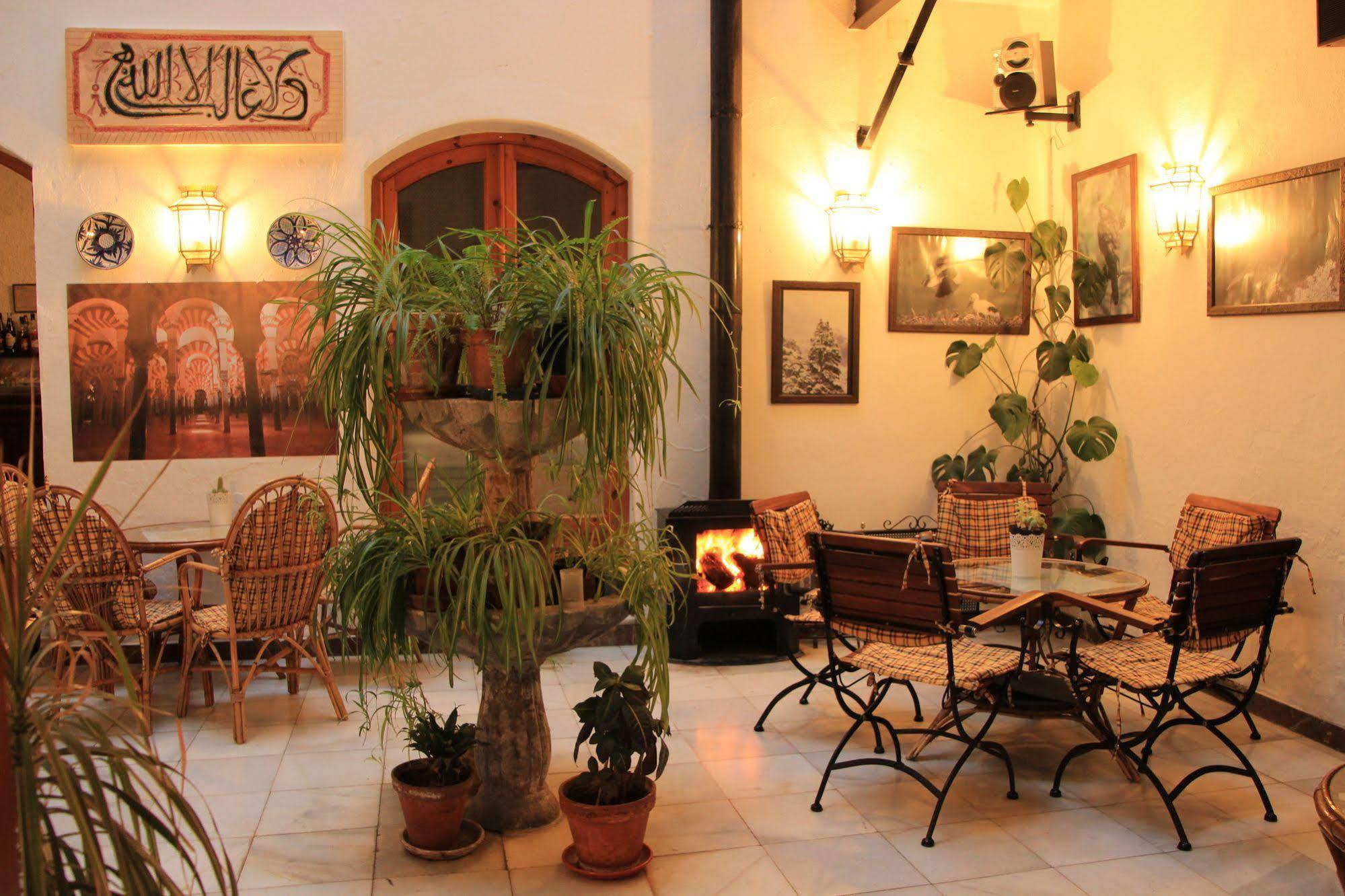 Hostal Rural Marques De Zahara Захара де ла Сиера Екстериор снимка