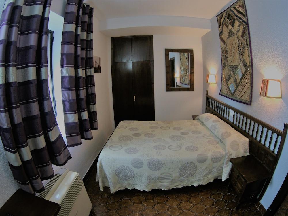 Hostal Rural Marques De Zahara Захара де ла Сиера Екстериор снимка