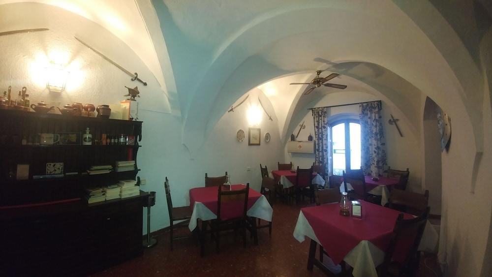 Hostal Rural Marques De Zahara Захара де ла Сиера Екстериор снимка